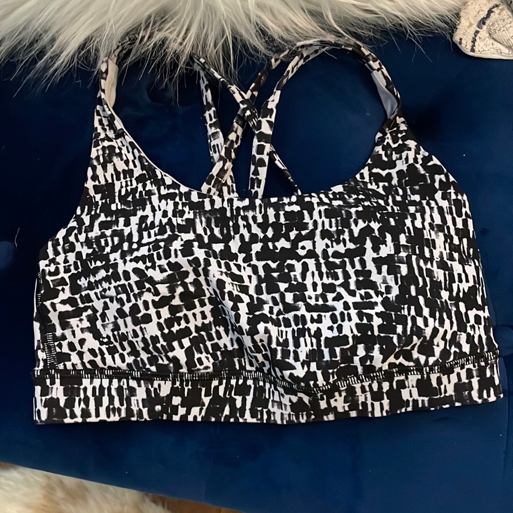 🍋Lululemon Energy Sports Bra Size 4🍋